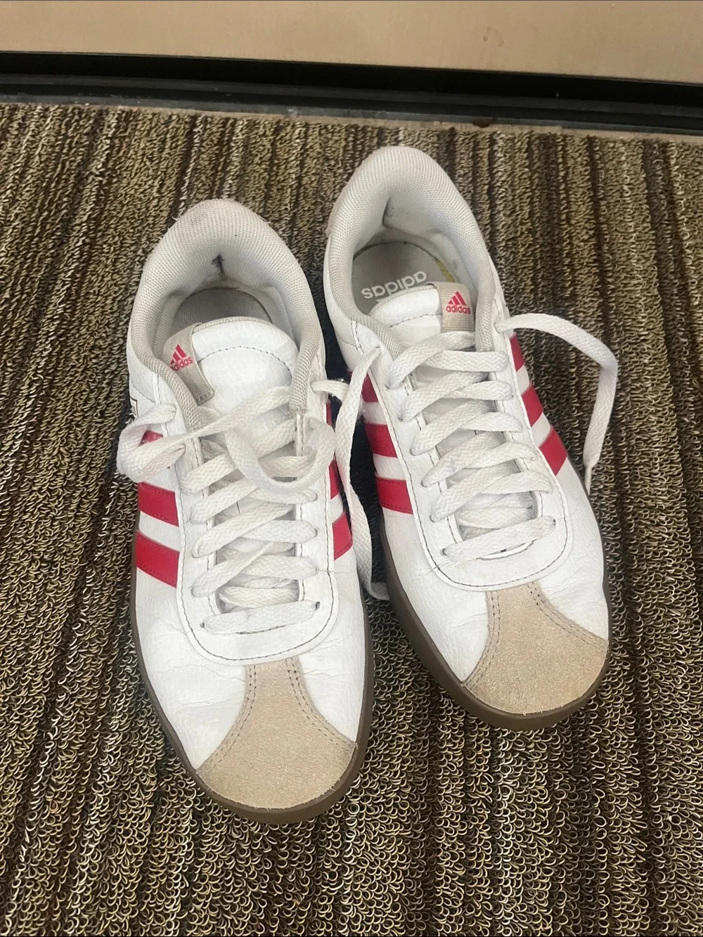Adidas sneakers red stripes 6